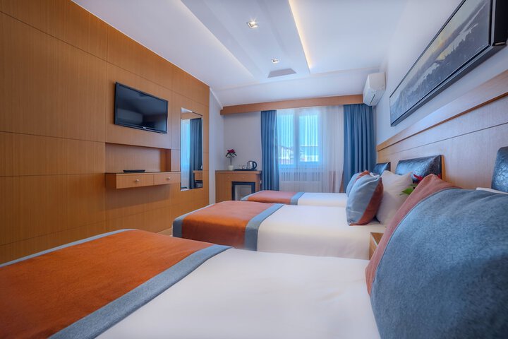 Room 34 of 66