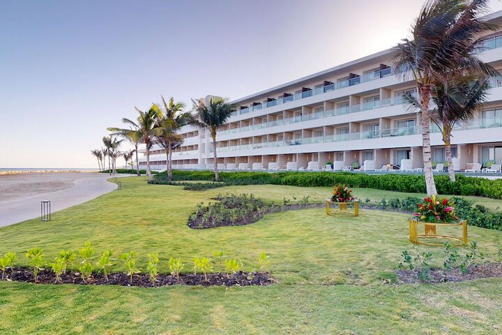 Hotel 260 of 271