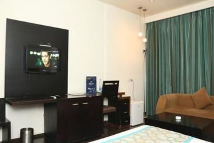 Room 21 of 27