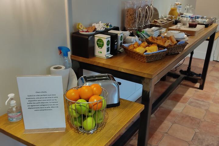 Breakfast buffet