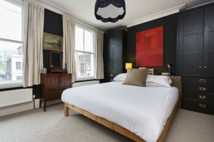 Room 13 of 24