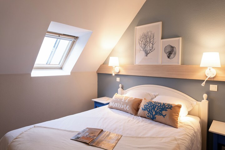 Room 14 of 76