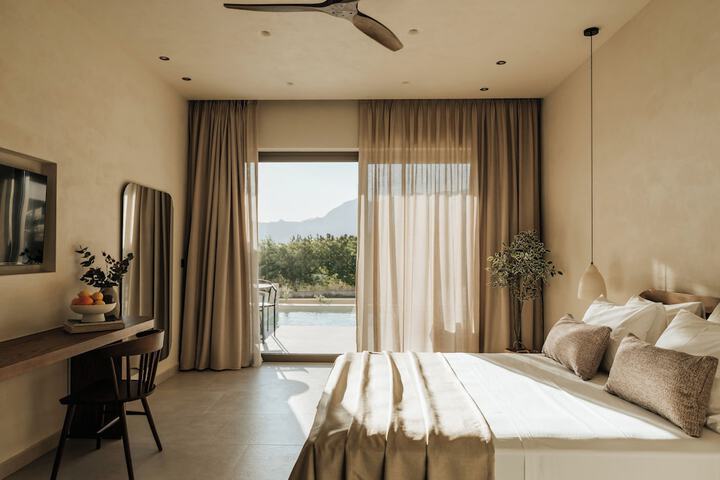 Room 3 of 14