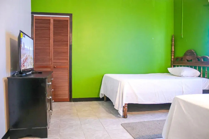 Room 5 of 20