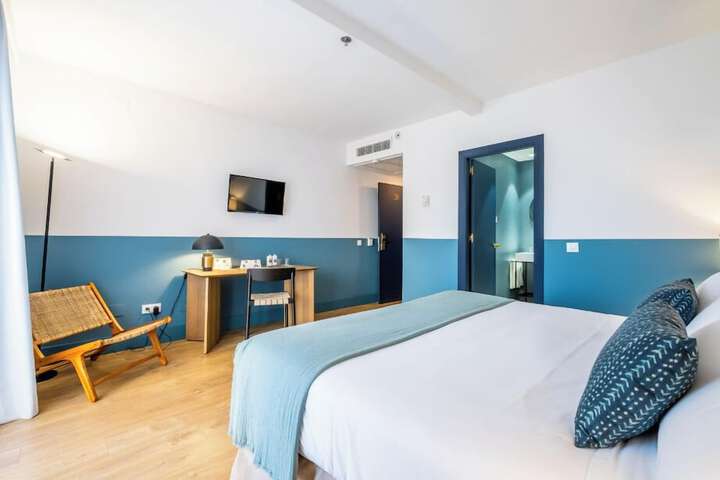 Room 16 of 126