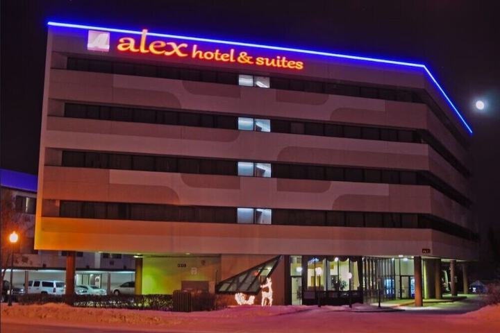 Front of property - evening/night