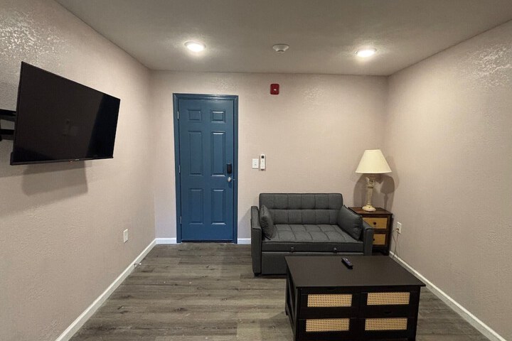 Room 25 of 45