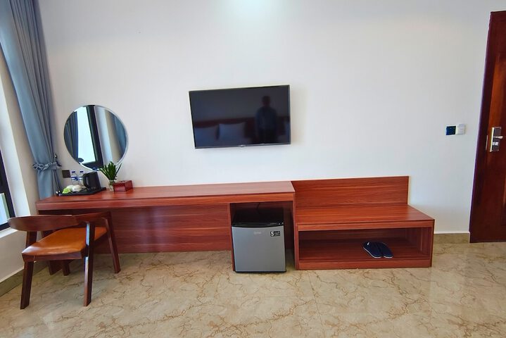 Room 50 of 65