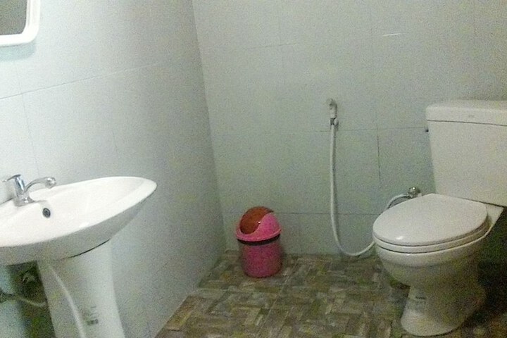 Room 27 of 50