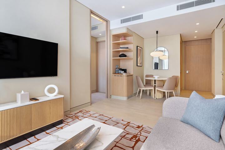 Room 21 of 40