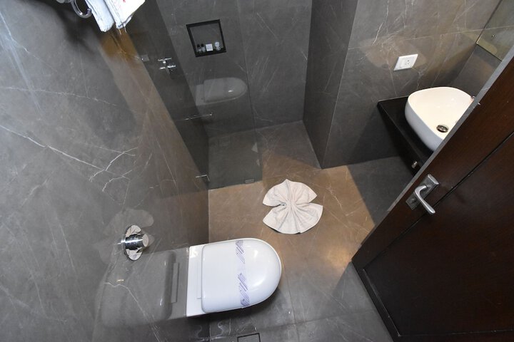 Clean Restrooms