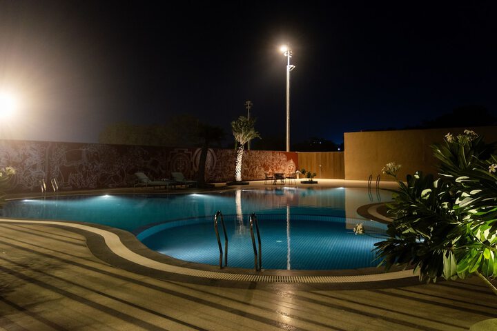 Pool 16 of 24