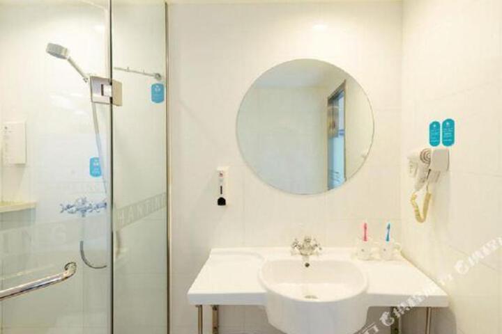 Hanting Hotel(Ningbo Road Mart Branch)