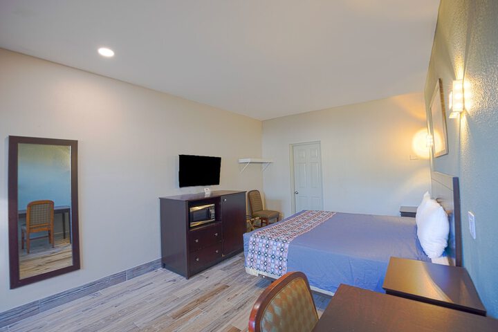 1 King Bed with Kitchenette (63 of 68)
