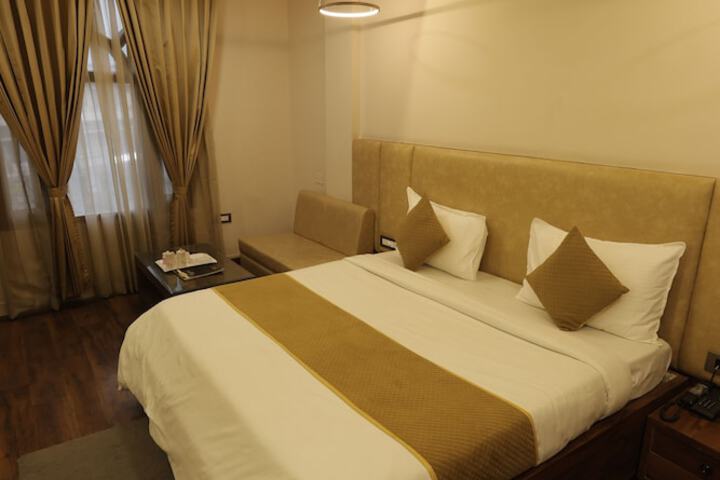 Room 3 of 29