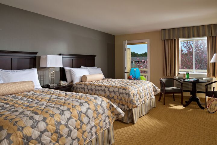 Room 4 of 33