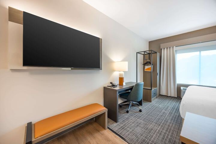 Room 20 of 29