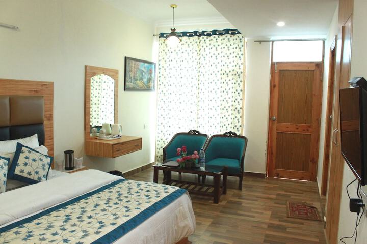 Room 13 of 87