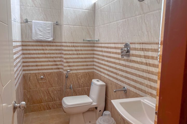 Room 16 of 20