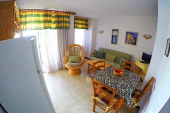 Room 14 of 15