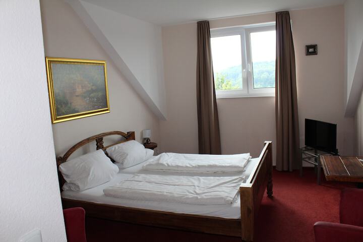 Room 16 of 68