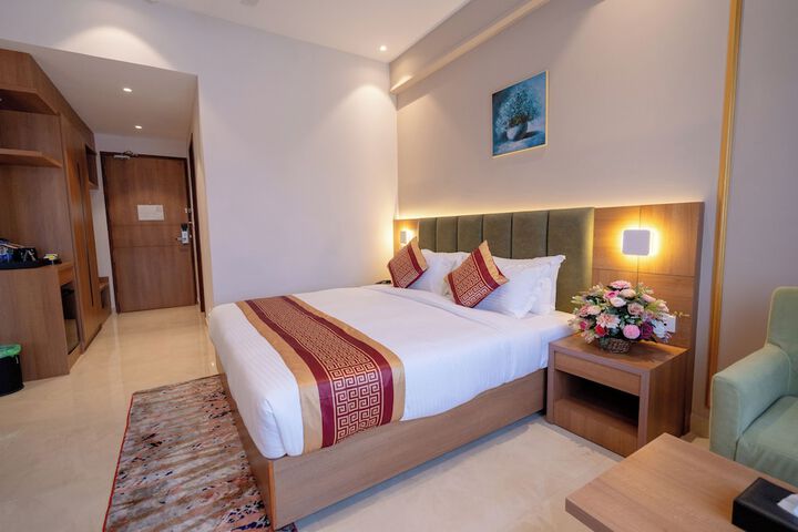 Room 4 of 26