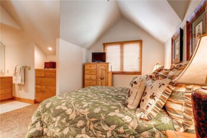 Room 22 of 27