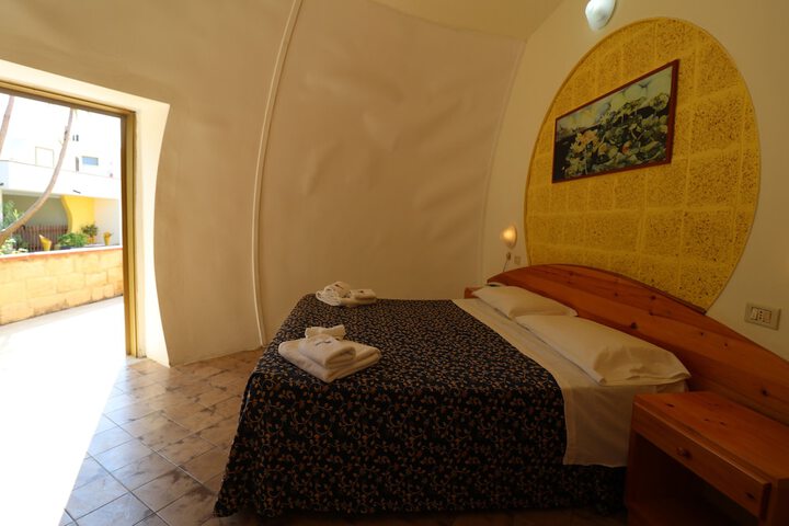Room 21 of 150