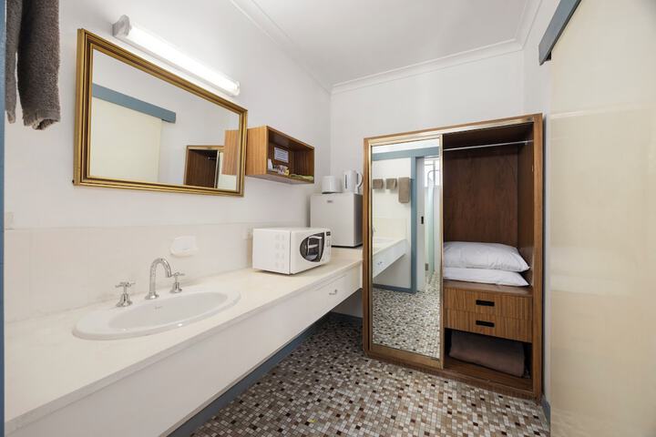 Clean Restrooms