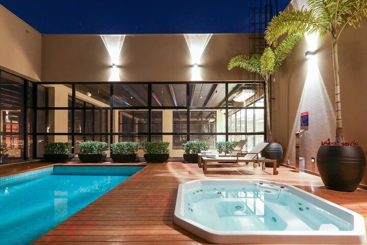 Pool 53 of 71