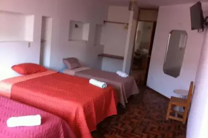 Room 2 of 8