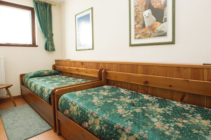 Room 8 of 67