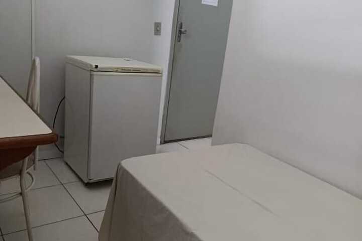 Room 9 of 34