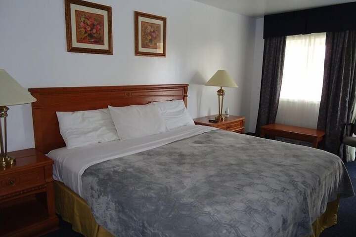 Room 15 of 39