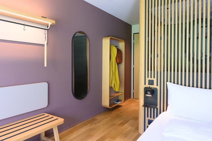 Room 21 of 75