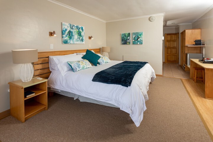 Room 8 of 47