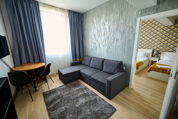 Room 77 of 136