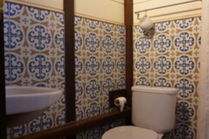 Room 3 of 21