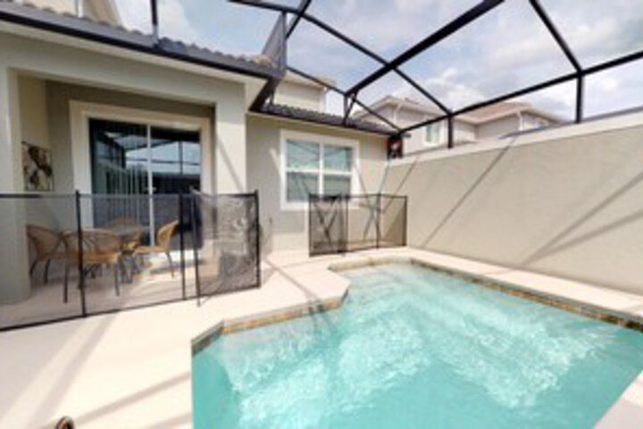Room 29 of 32