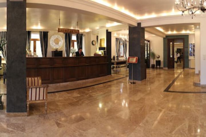 Hotel Lobby