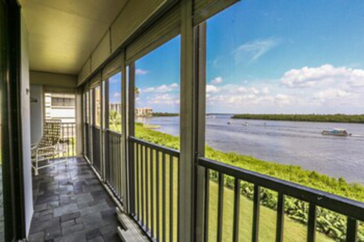 Terrace/Patio 4 of 28