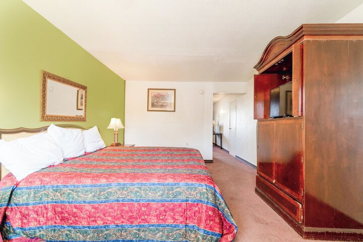 Room 48 of 120