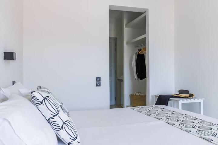 Room 12 of 53