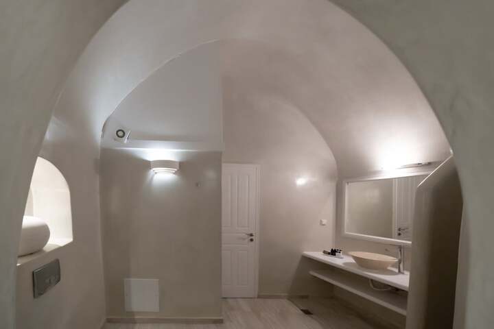 Room 120 of 154