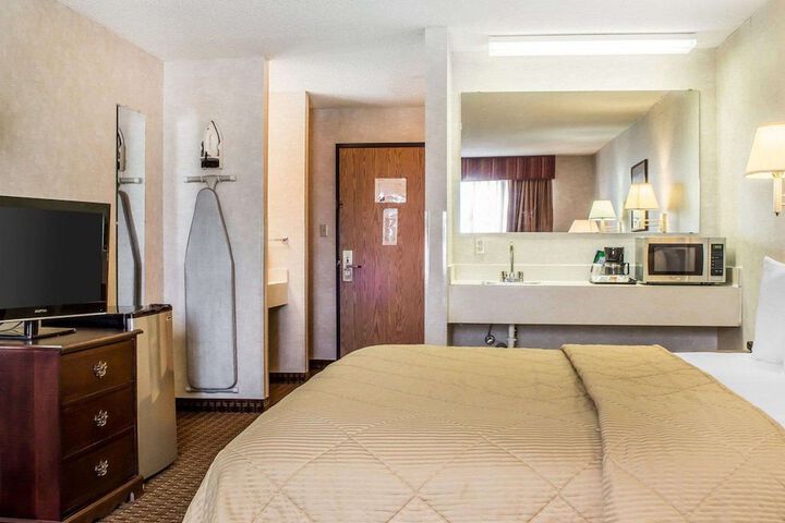 Room 29 of 46