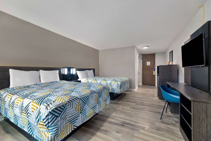 Room 16 of 30