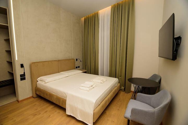 Room 43 of 88