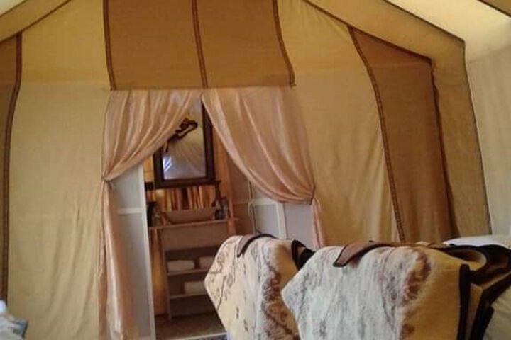 Room 10 of 20