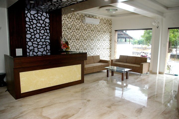 Hotel Interior 4 of 39