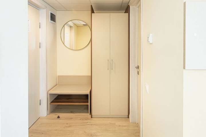 Room 25 of 63